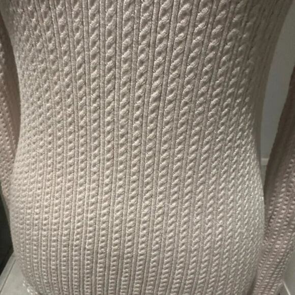 T Tahari Tan Knit Sweater - Picture 5 of 9